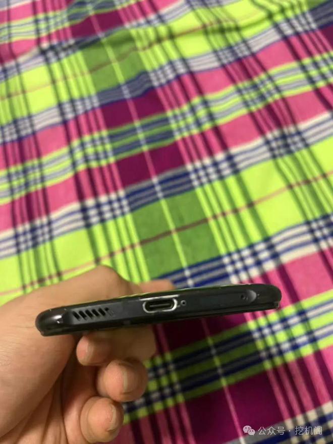 165Hz屏！红魔7游戏机依然强悍PP电子450元=骁龙8Gen1+(图5)