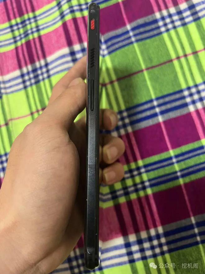 165Hz屏！红魔7游戏机依然强悍PP电子450元=骁龙8Gen1+(图8)